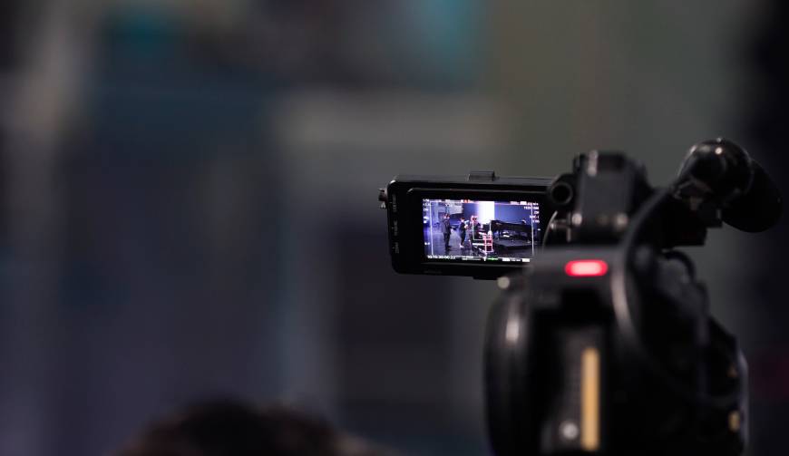 新密市产品视频拍摄制作：揭秘如何打造令人印象深刻的商业宣传片